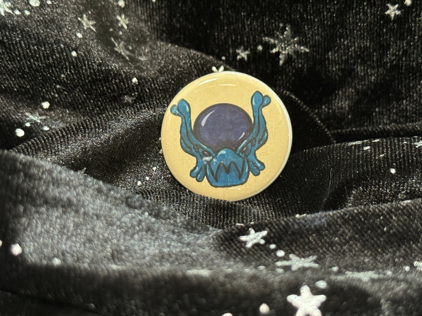 Retro Regal Button Pin