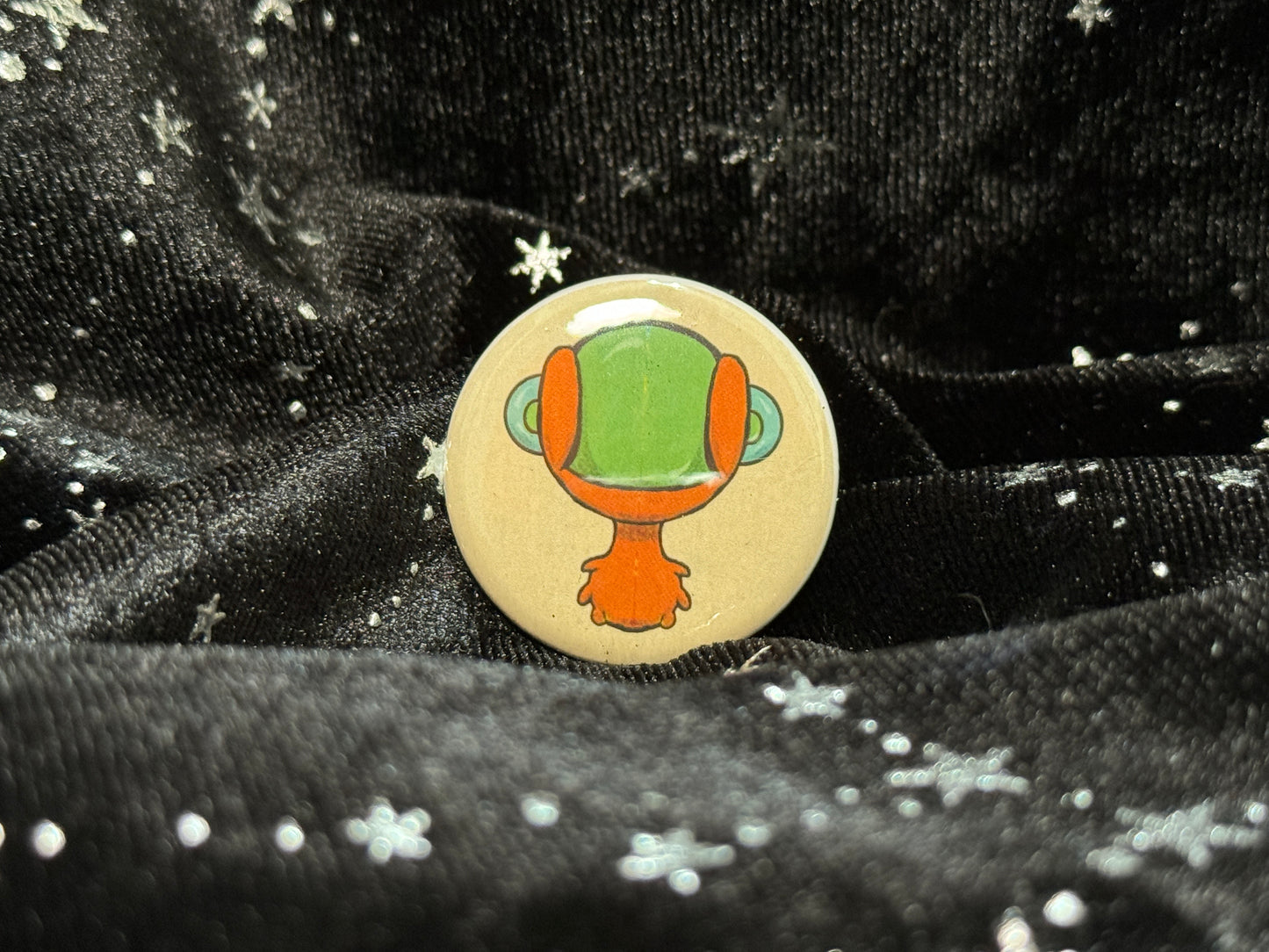 Retro Jellymander Button Pin