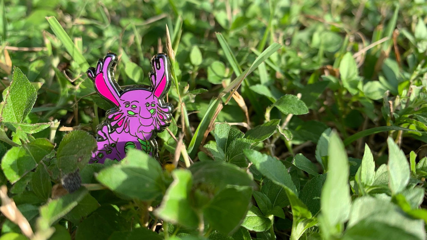 Lagoxenomorpha Enamel Pin
